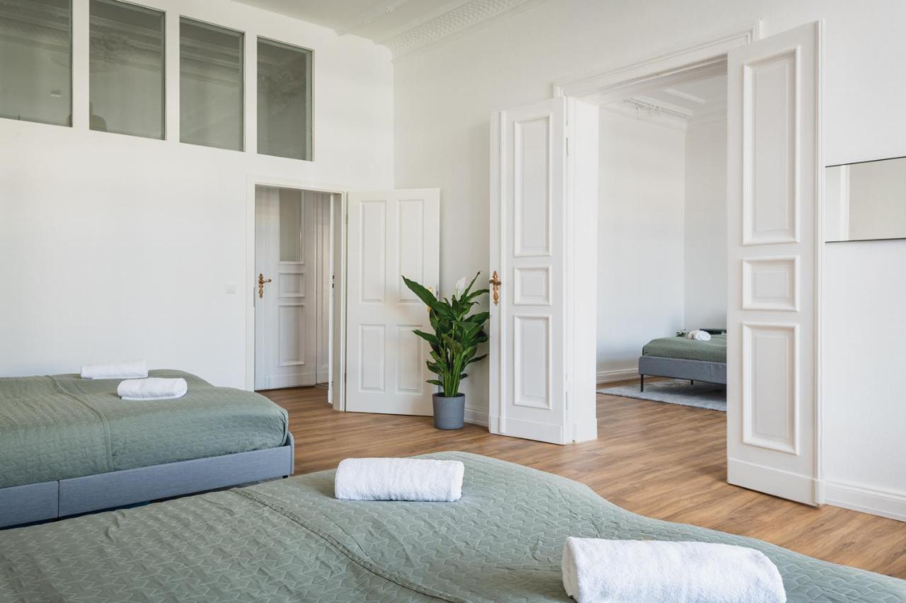 Riesiges Apartment Nahe Kudamm Sehr Schoner Altbau 123M2 Gross 12 Gaste Berlin Ngoại thất bức ảnh