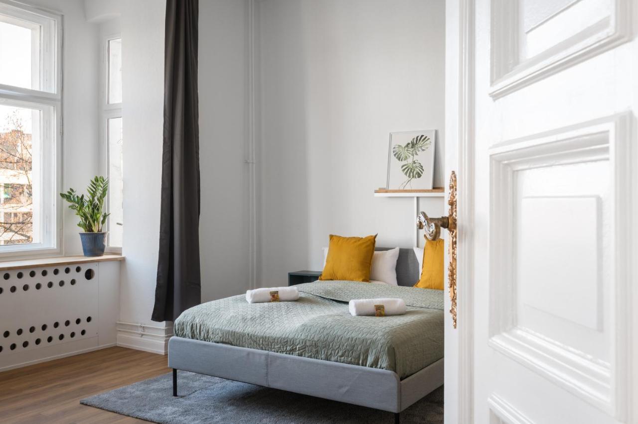Riesiges Apartment Nahe Kudamm Sehr Schoner Altbau 123M2 Gross 12 Gaste Berlin Ngoại thất bức ảnh
