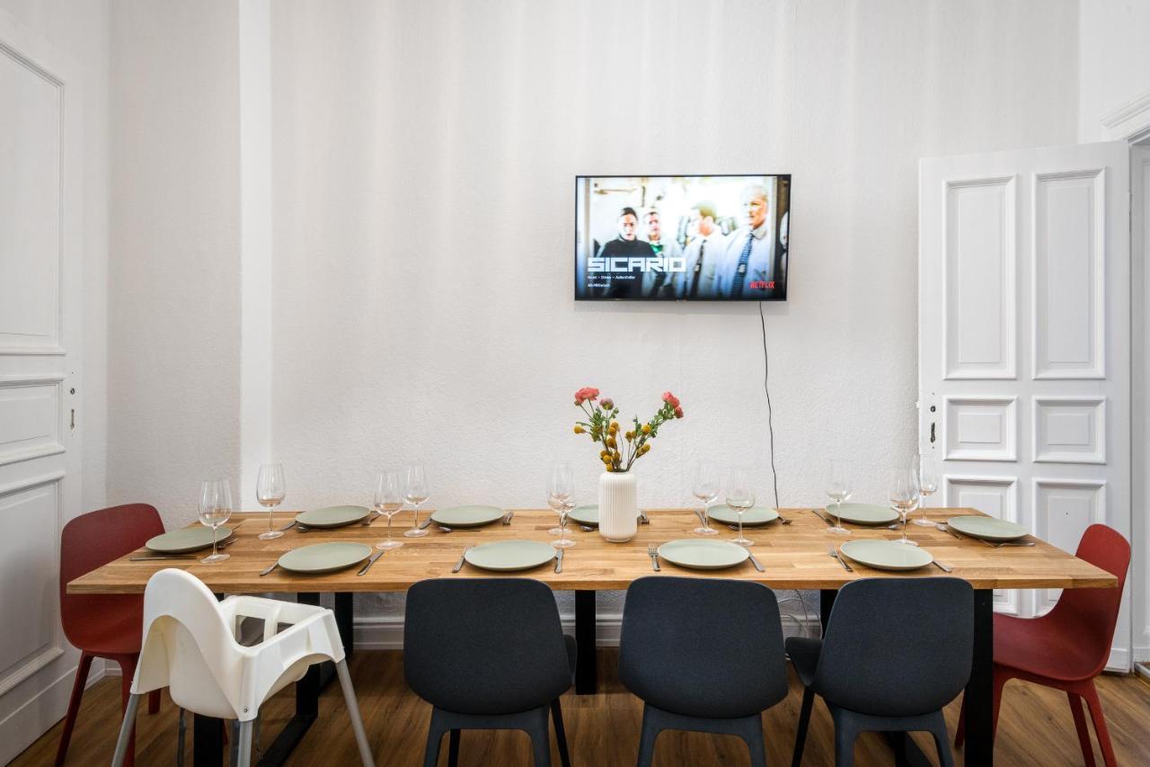 Riesiges Apartment Nahe Kudamm Sehr Schoner Altbau 123M2 Gross 12 Gaste Berlin Ngoại thất bức ảnh