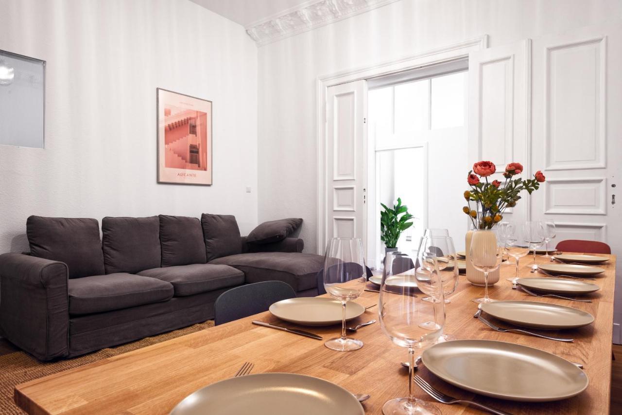 Riesiges Apartment Nahe Kudamm Sehr Schoner Altbau 123M2 Gross 12 Gaste Berlin Ngoại thất bức ảnh